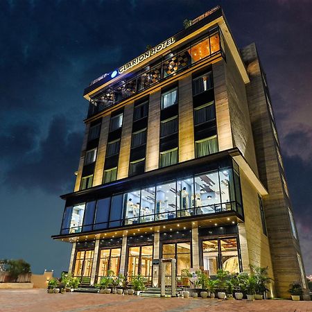 Clarion Hotel Dehradun Exterior foto